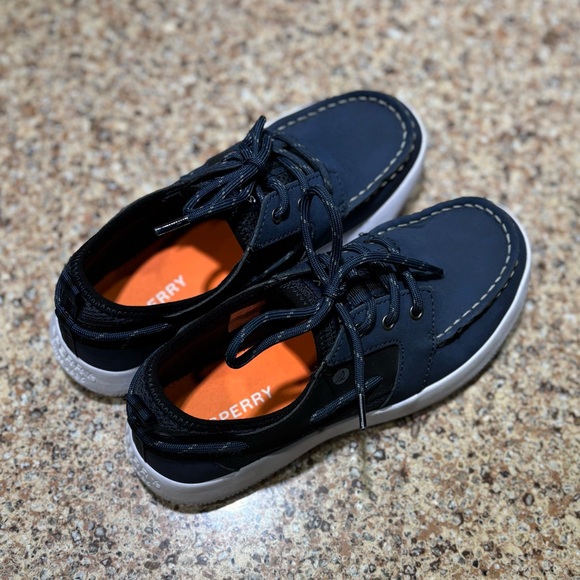 Boys Sperry Blue and White deck shoes - Picture 6 of 7